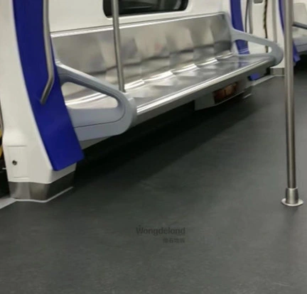 Revêtement de sol en PVC émeri antidérapant R10 de sécurité en rouleau pour cuisine, bus, bateau, station de métro